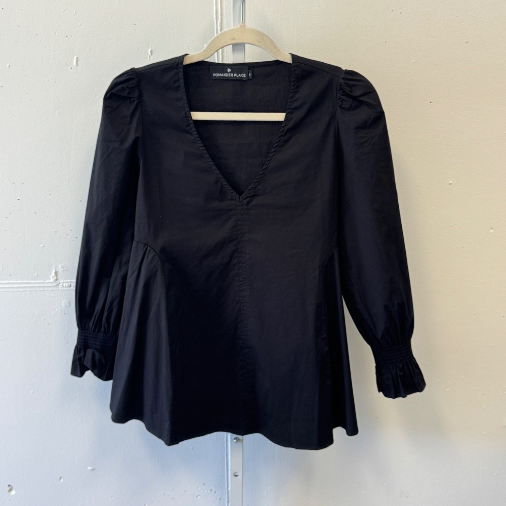 Pomander Place V-Neck Smocked Cuff Poplin Top Y20953T Small Black Casual
